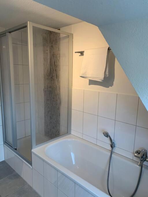 Modernes, Familienfreundliches Apartment In Luebeck Екстериор снимка